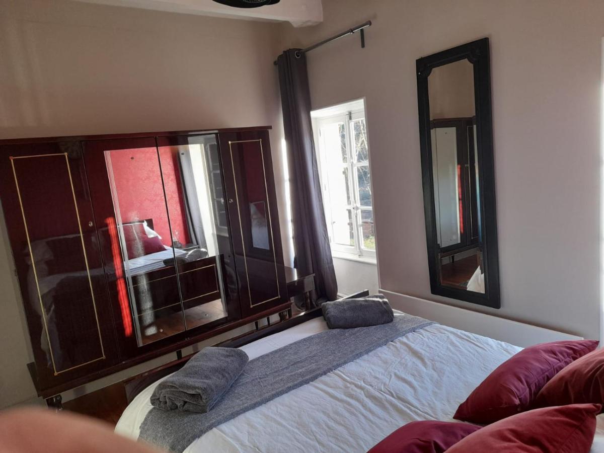 Les Roches Chambre D'Hotes Servant Luaran gambar